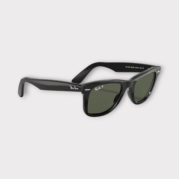 Ray-Ban Wayfarer Square Sunglasses. Black Frame, Green Polarized Lens. 50mm - Picture 3 of 6